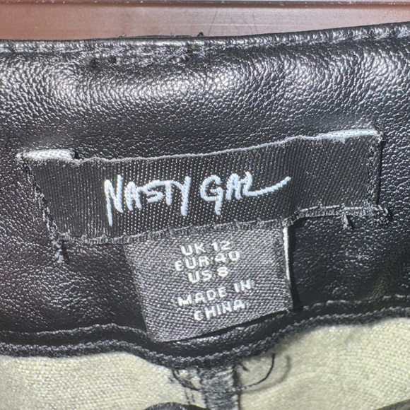 Nasty Gal Black Faux Leather Women’s Flare Pants Size 8 - Picture 4 of 7